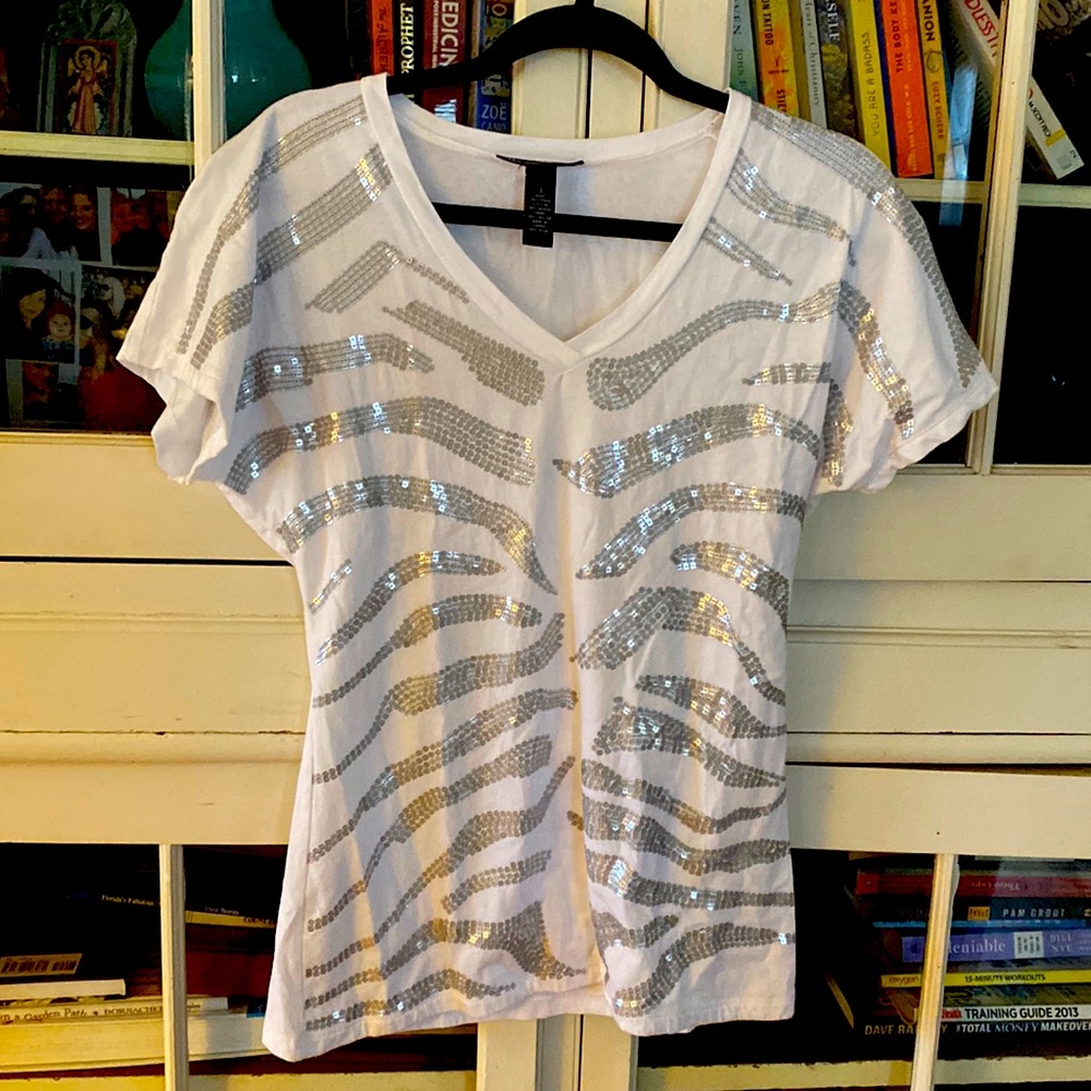 Size SMALL INC t shirt